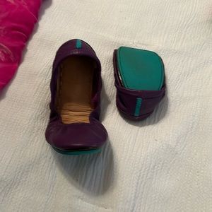 Worn twice. Tieks by Gavrieli Purple Leather Ballet Flats Shoes Womens Size 9